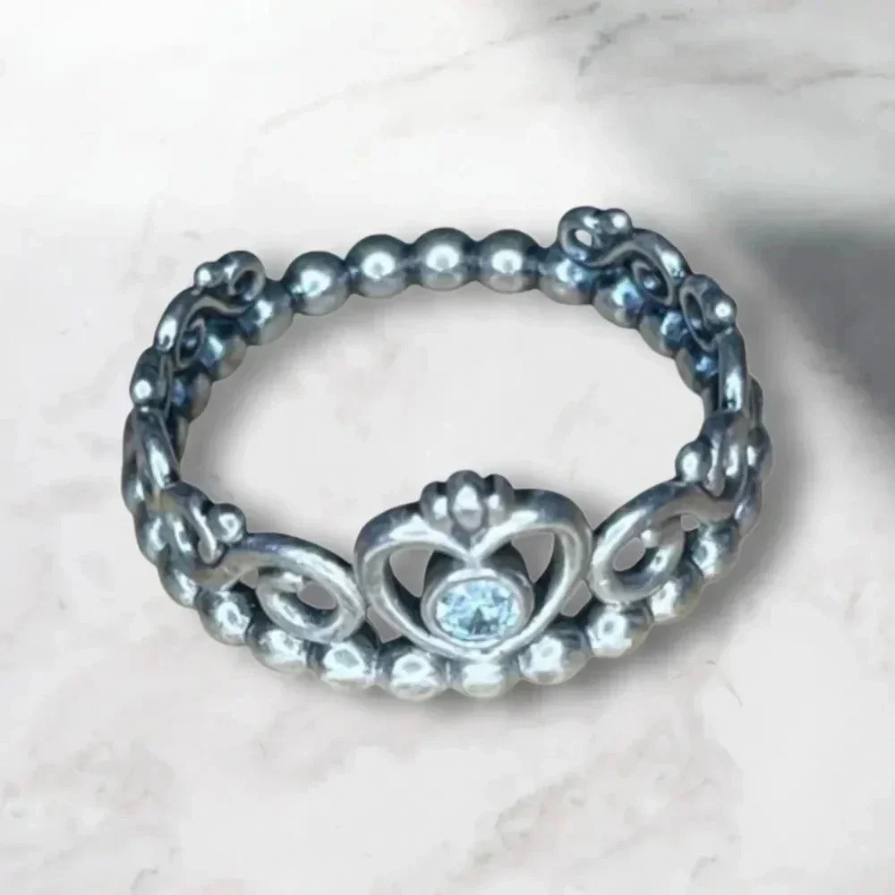 Sterling silver crown ring